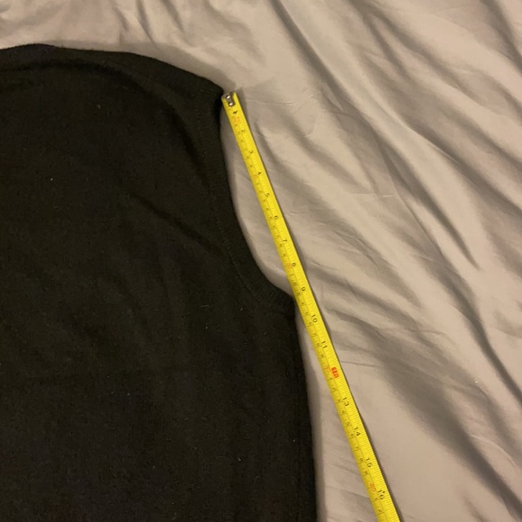 Cashmere sweater vest V neck - Picture 7 of 10